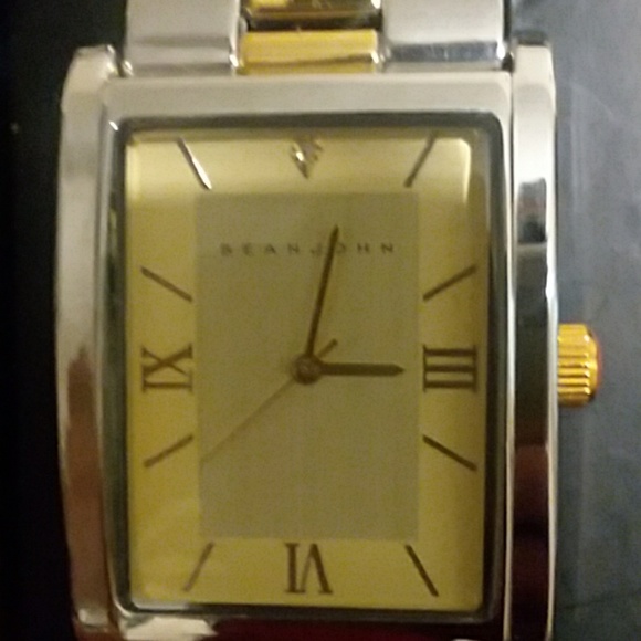 Watch - Picture 2 of 4